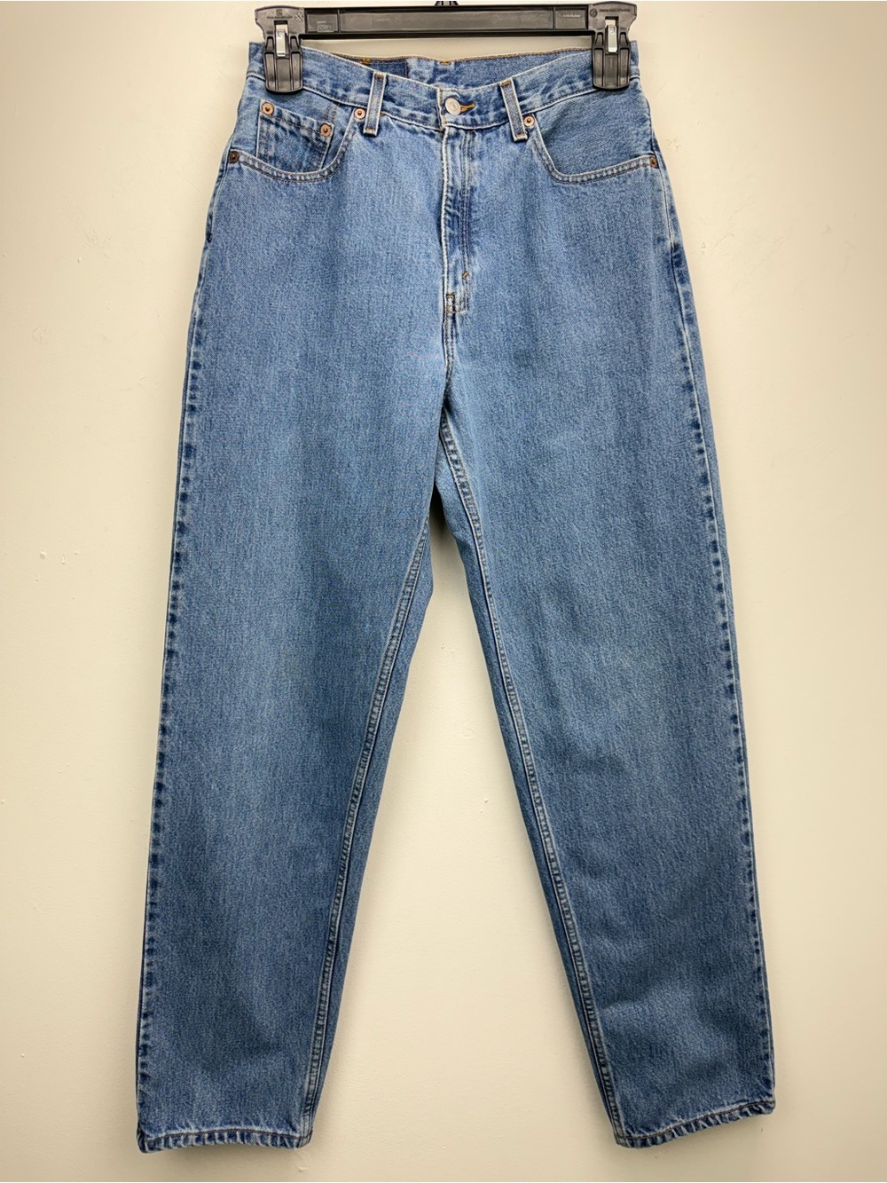 Vintage 90s Levi’s 560 size 10 Women’s Blue Denim Loose Fit Straight Leg Jeans